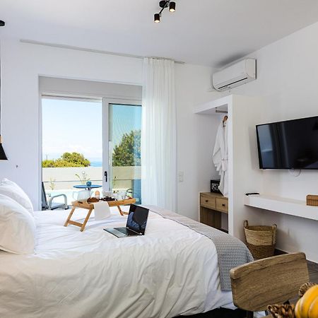 Evilio Suites, Inspired Family Retreat, Βy Thinkvilla Skaleta Exterior foto