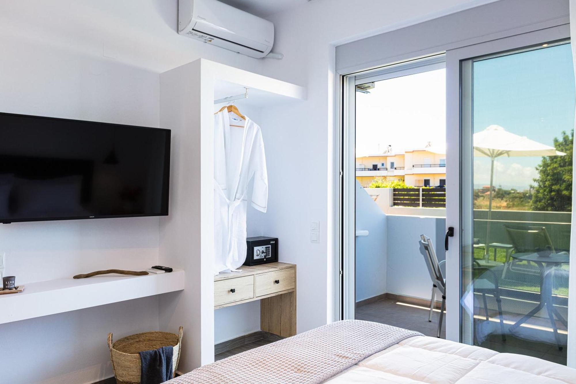 Evilio Suites, Inspired Family Retreat, Βy Thinkvilla Skaleta Exterior foto