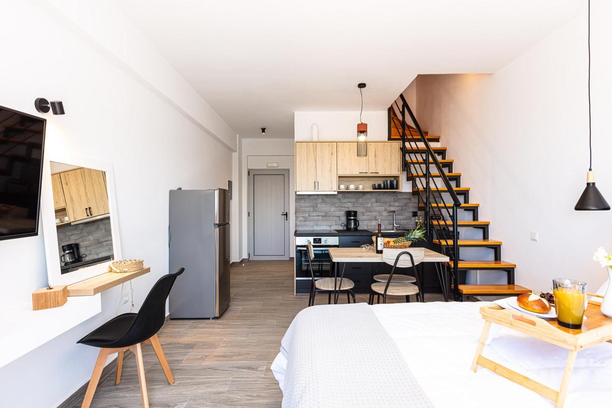 Evilio Suites, Inspired Family Retreat, Βy Thinkvilla Skaleta Exterior foto