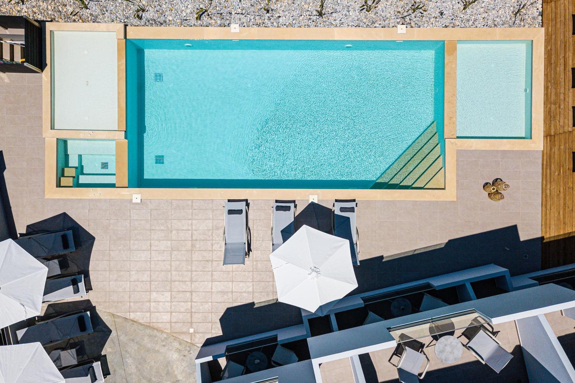 Evilio Suites, Inspired Family Retreat, Βy Thinkvilla Skaleta Exterior foto