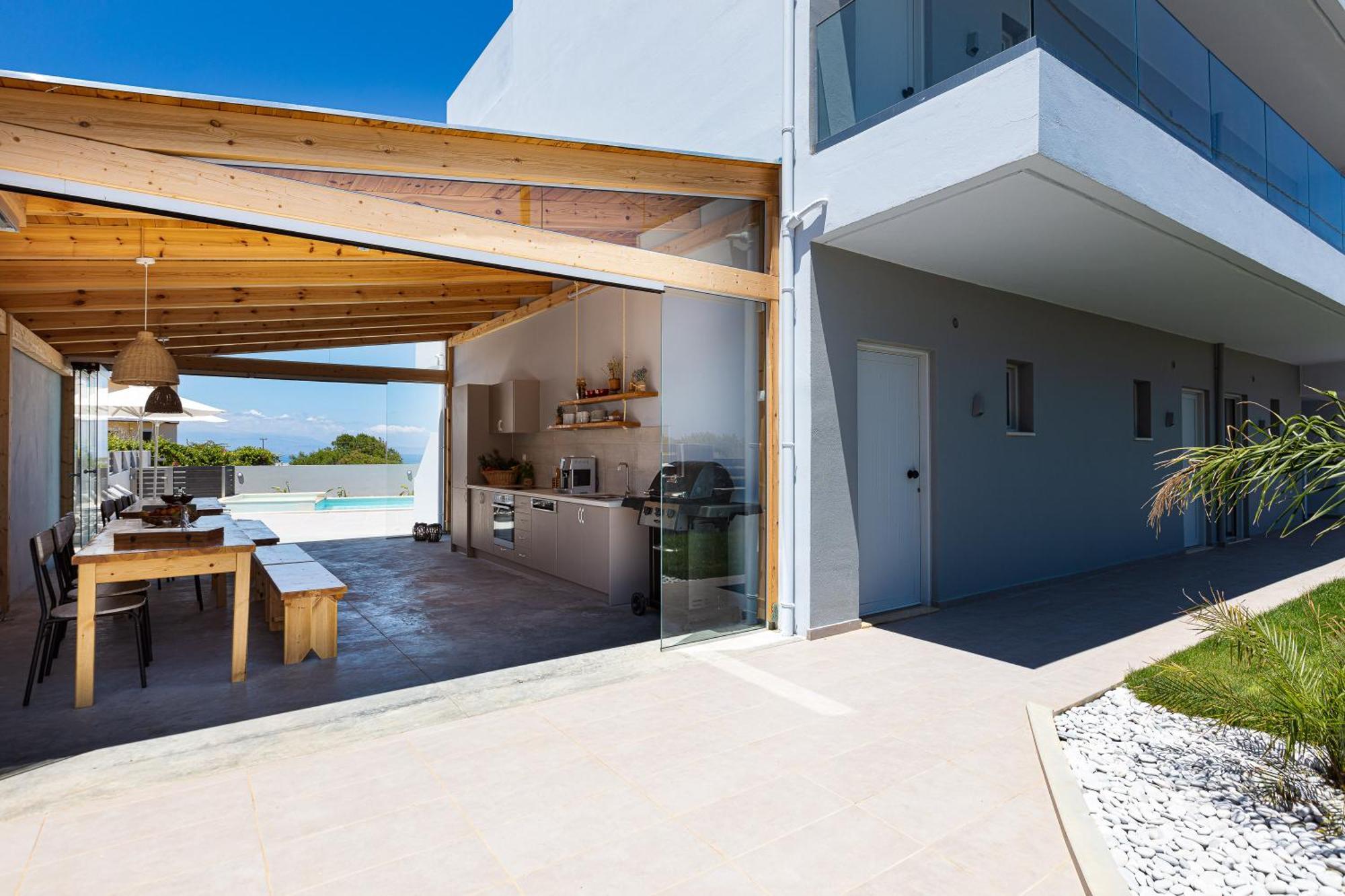Evilio Suites, Inspired Family Retreat, Βy Thinkvilla Skaleta Exterior foto
